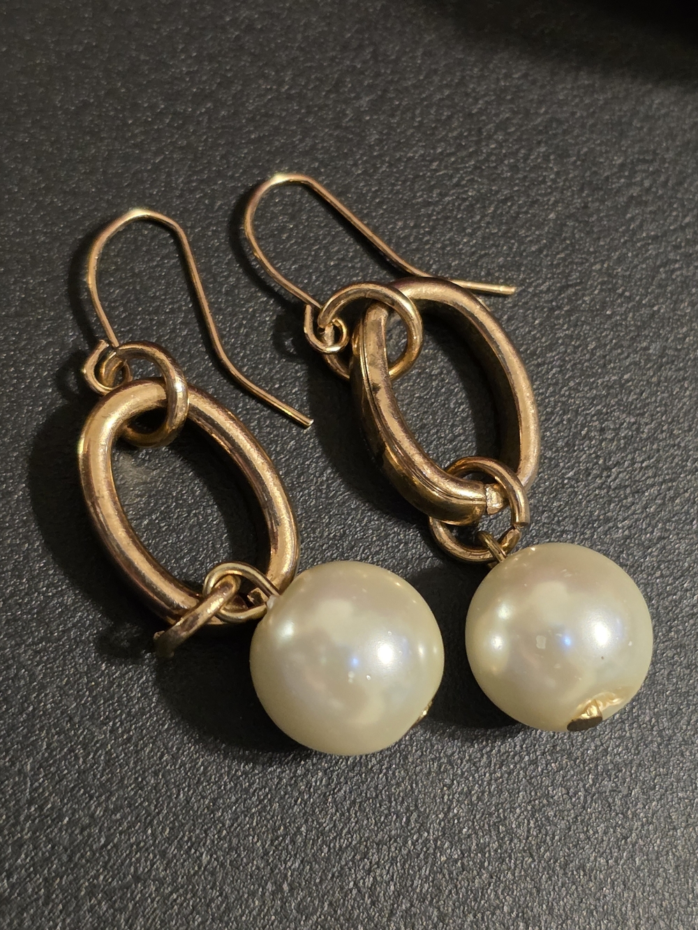 Vintage Pearl Earring Trio in White and Gold - Picture 6 of 8